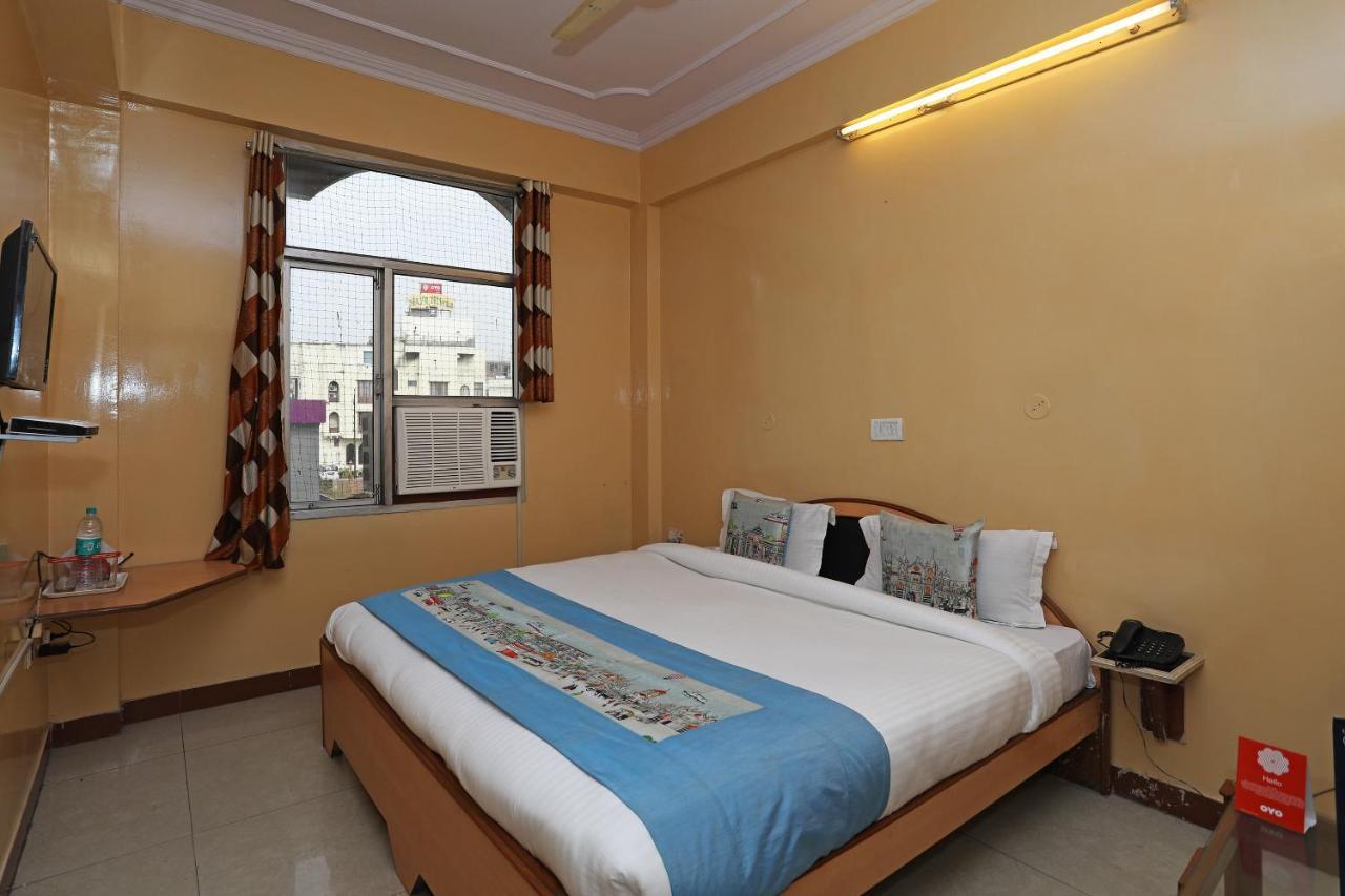 Flagship 10282 Hotel Rishi Jaipur Eksteriør billede