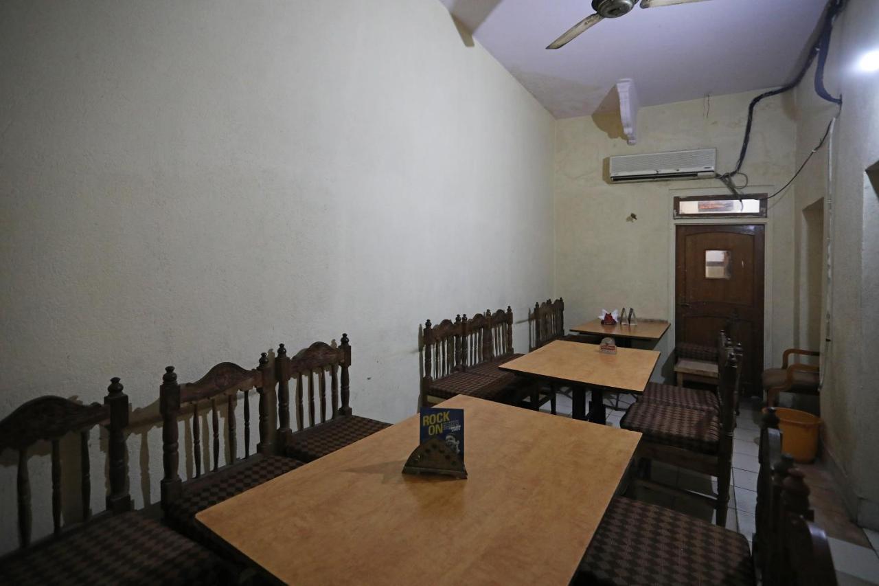 Flagship 10282 Hotel Rishi Jaipur Eksteriør billede