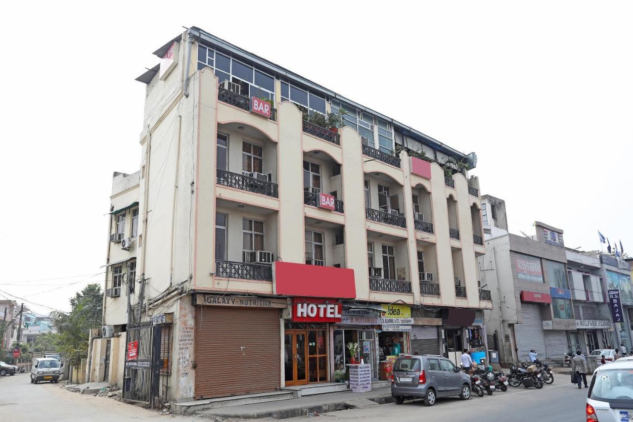 Flagship 10282 Hotel Rishi Jaipur Eksteriør billede