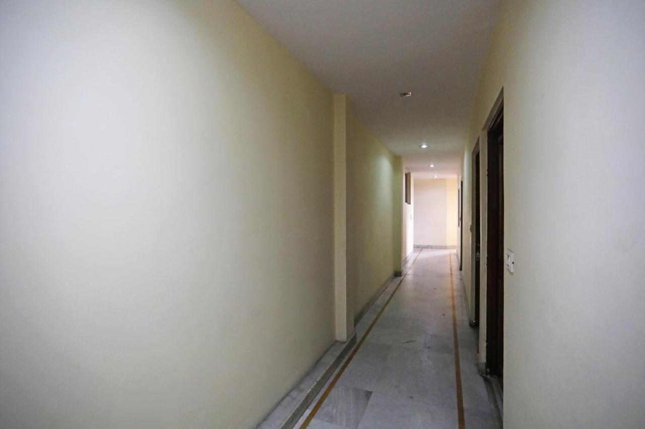 Flagship 10282 Hotel Rishi Jaipur Eksteriør billede